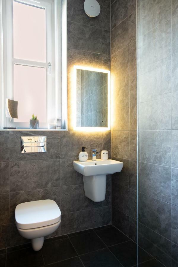 Holyrood Park City Centre Apartment EDI Exterior foto